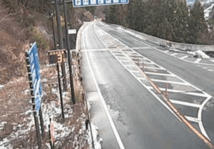 群馬県東吾妻町 国道145号バイパス雁ヶ沢ランプのライブカメラ