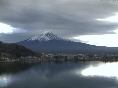 富士山河口湖・風のテラスくくなのライブカメラ|山梨県富士河口湖町のサムネイル