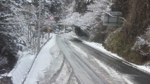 三重県伊賀市 国道165号 青山高原口のライブカメラ