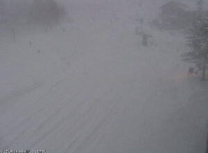 長野県山ノ内町 国道292号 硯川除雪ステーションのライブカメラ