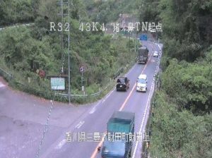 香川県三豊市 国道32号 猪ノ鼻トンネルのライブカメラ