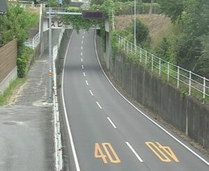 愛媛県松山市 愛媛県道347号 湯山北条線JRアンダー西のライブカメラ