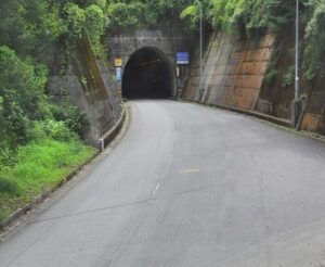 愛媛県内子町 国道380号 真弓トンネル（内子町側）のライブカメラ