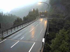 岐阜県揖斐川町 国道303号 道場山隧道 北のライブカメラ