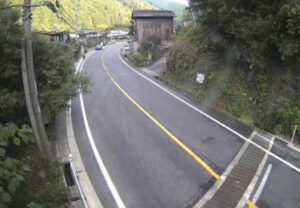 鳥取県智頭町 国道373号 智頭町駒帰・岡山方面のライブカメラ