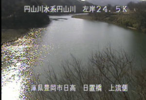 兵庫県豊岡市 円山川 日置橋 上流側のライブカメラ