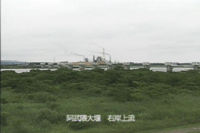 abukumagawa-dam-right-bank-up_cap.jpg 阿武隈川 大堰右岸上流のライブカメラ|宮城県亘理町