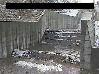 綱木川ダム ダム下流のライブカメラ|山形県米沢市
