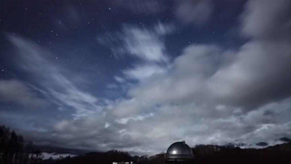流れ星・星空(木曽観測所)のライブカメラ|長野県木曽町 流れ星・星空(木曽観測所)のライブカメラ|長野県木曽町