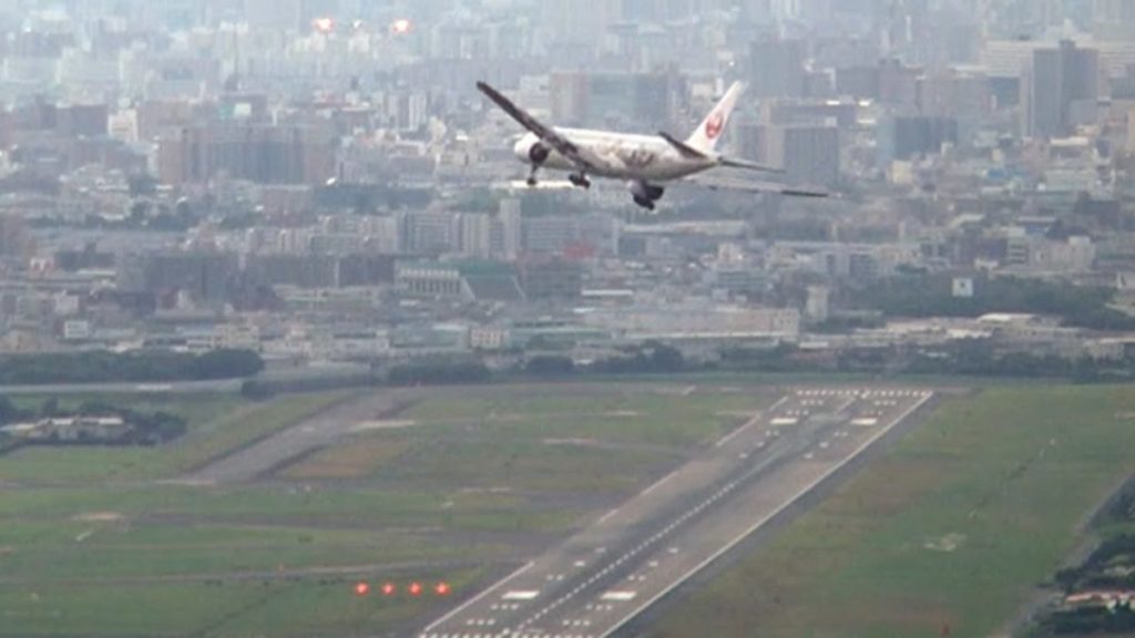 大阪空港上空・市内のライブカメラ|兵庫県伊丹市 大阪空港上空・市内のライブカメラ|兵庫県伊丹市