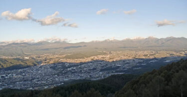 杖突峠より穂高連峰のライブカメラ|長野県茅野市