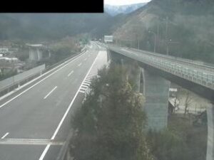 愛媛県四国中央市 高知自動車道 新宮インターチェンジのライブカメラ