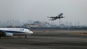 大阪府池田市 朝日新聞社格納庫から大阪国際空港（伊丹空港）のライブカメラ