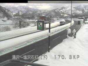 新潟県湯沢町 関越自動車道 湯沢橋のライブカメラ