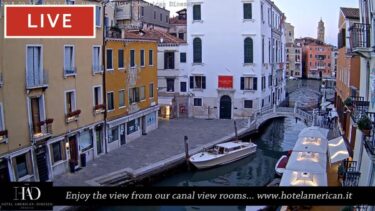 ヴェネツィアのドルソドゥーロ地区にある水路リオ・デ・サン・ヴィオのライブカメラ|イタリアヴェネト州