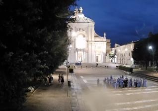 アッシジのサンタ・マリア・デッリ・アンジェリ大聖堂のライブカメラ|イタリアウンブリア州