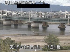 愛知県豊橋市 豊川 JR豊川橋付近のライブカメラ
