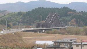 宮城県丸森町 阿武隈川 舘矢間小学校のライブカメラ