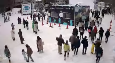 さっぽろ雪まつり大通公園8丁目会場のライブカメラ|北海道札幌市