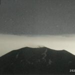 浅間山火口遠景のライブカメラ|群馬県嬬恋村のサムネイル