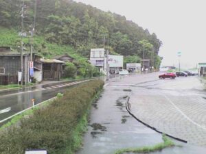 新潟県弥彦村 新潟県道29号 弥彦交差点のライブカメラ