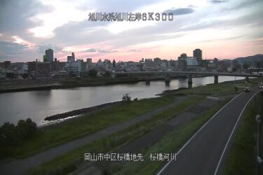 旭川 桜橋のライブカメラ|岡山県岡山市のサムネイル