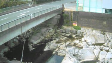 高瀬川 鰐淵橋のライブカメラ|大分県日田市
