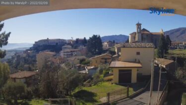 モンタルト・ウッフーゴのサンタ・マーリア・デッラ・セッラ教会のライブカメラ|イタリアカラブリア州