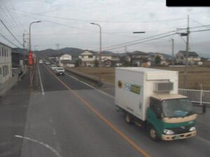 滋賀県近江八幡市 滋賀県道26号 金田跨線橋（南側）のライブカメラ