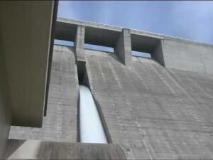 兵庫県上郡町 鞍居川 金出地ダム（下流）のライブカメラ