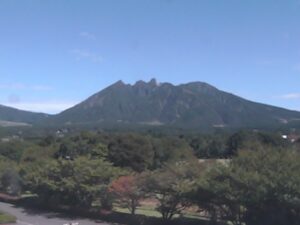 熊本県高森町 阿蘇山系の根子岳のライブカメラ