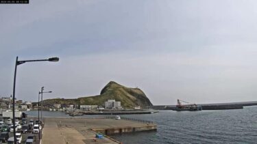 ペシ岬より鴛泊フェリーターミナルのライブカメラ|北海道利尻富士町