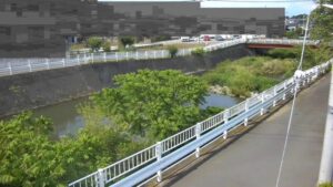 東京都八王子市 谷地川 新鶴見橋のライブカメラ