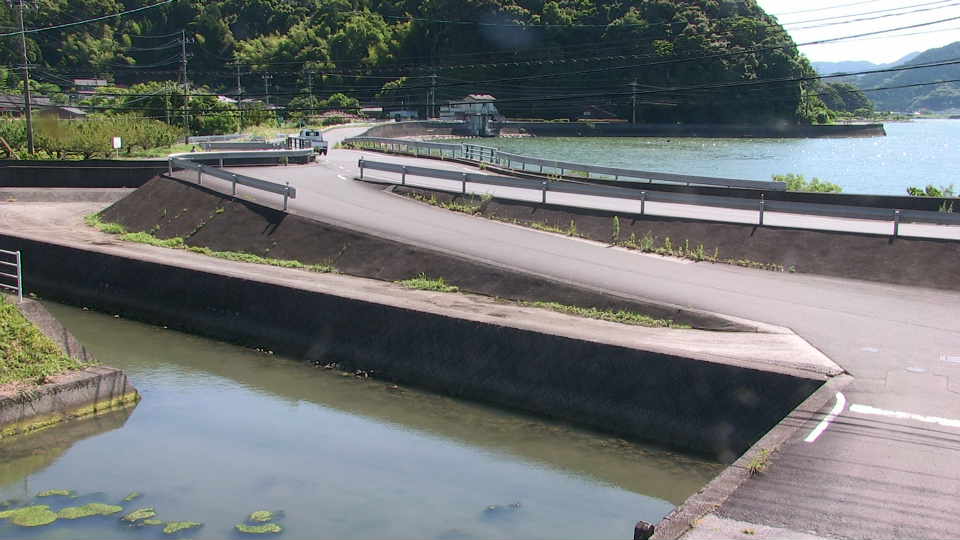 灘小入口付近のライブカメラ|大分県佐伯市のサムネイル