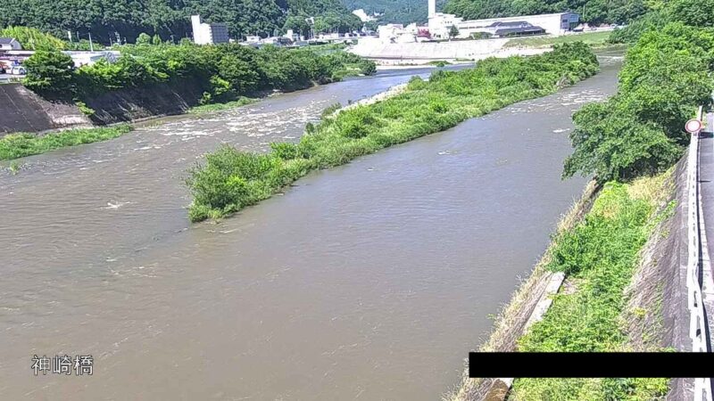 成羽川 神崎橋のライブカメラ|岡山県高梁市のサムネイル