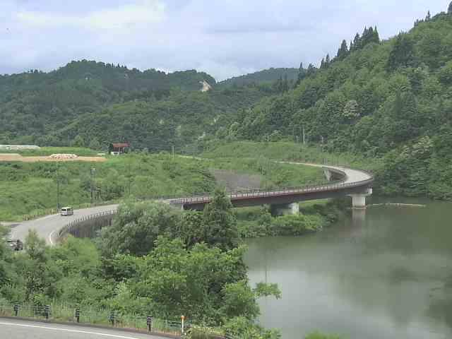 新潟県道23号 芋川河道閉塞（山古志東竹沢）のライブカメラ|新潟県長岡市のサムネイル