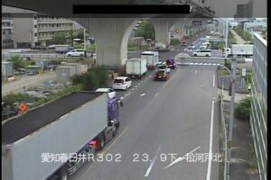 愛知県春日井市 国道302号 松河戸町北交差点東のライブカメラ