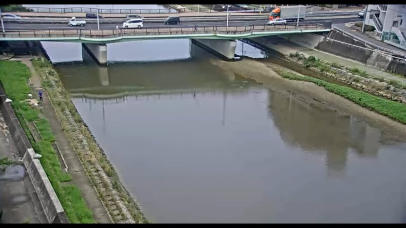 大観小学校から見た明石川・明石大橋のライブカメラ|兵庫県明石市のサムネイル