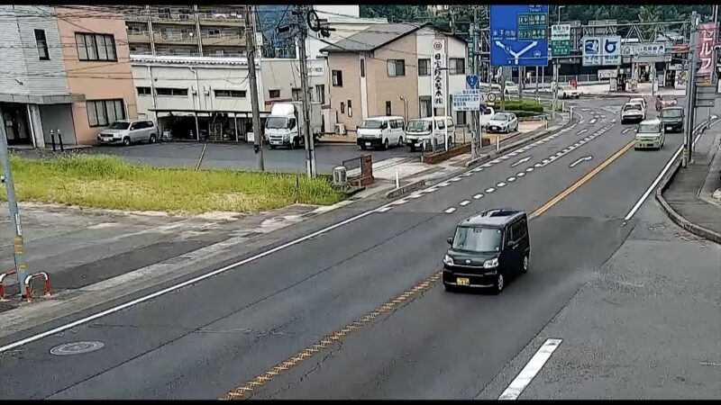 国道9号 陰田町交差点（県境）のライブカメラ|島根県安来市のサムネイル