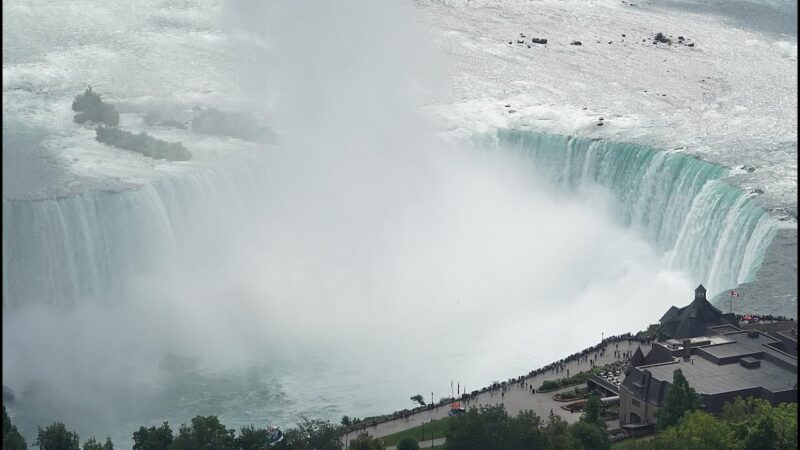 Niagara Falls Liveよりナイアガラの滝|カナダオンタリオ州のサムネイル