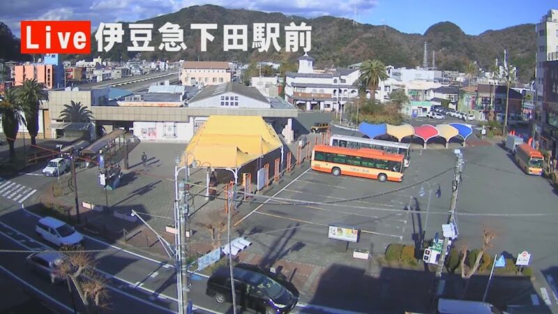 小林TVより伊豆急下田駅前・バス停のライブカメラ|静岡県下田市のサムネイル