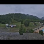 ヴァルイーズ＝ペルヴーのスキー場と麓のリゾート施設のライブカメラ|フランス共和国プロヴァンス＝アルプ＝コート・ダジュール地方のサムネイル