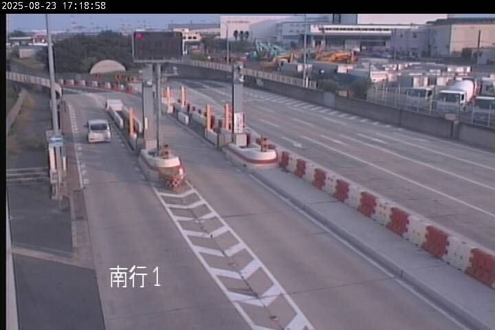 神戸港港島トンネル新港側出入口のライブカメラ|兵庫県神戸市のサムネイル
