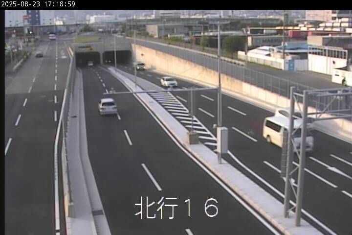 神戸港港島トンネルポートアイランド南側出入口のライブカメラ|兵庫県神戸市のサムネイル