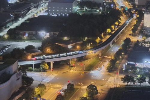 青海一丁目交差点付近（中防方面）のライブカメラ|東京都江東区のサムネイル