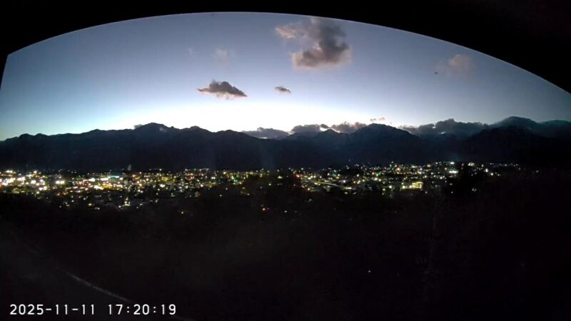 長野県山岳総合センターから北アルプス全景のライブカメラ|長野県大町市のサムネイル