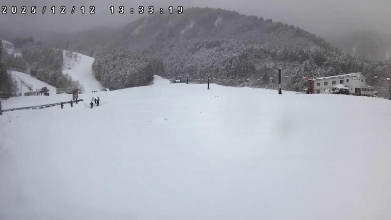 あわすのスキー場ゲレンデのライブカメラ|富山県富山市のサムネイル