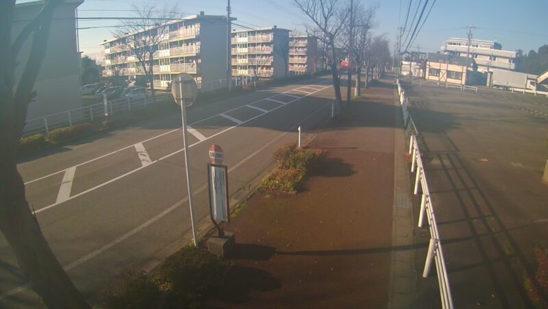 射水市道小杉駅南線 太閤山団地口バス停のライブカメラ|富山県射水市のサムネイル