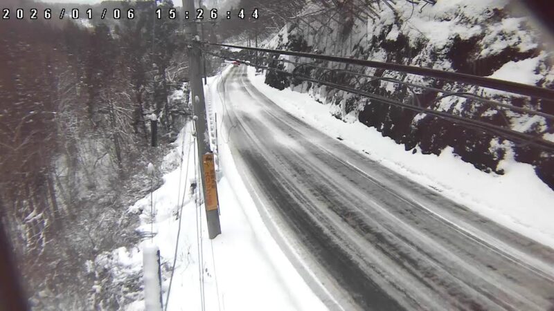町道粟沢西線 藤原側・栗沢側向きのライブカメラ|群馬県みなかみ町のサムネイル