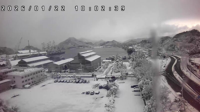 舞鶴湾・海上自衛隊艦艇のライブカメラ|京都府舞鶴市のサムネイル